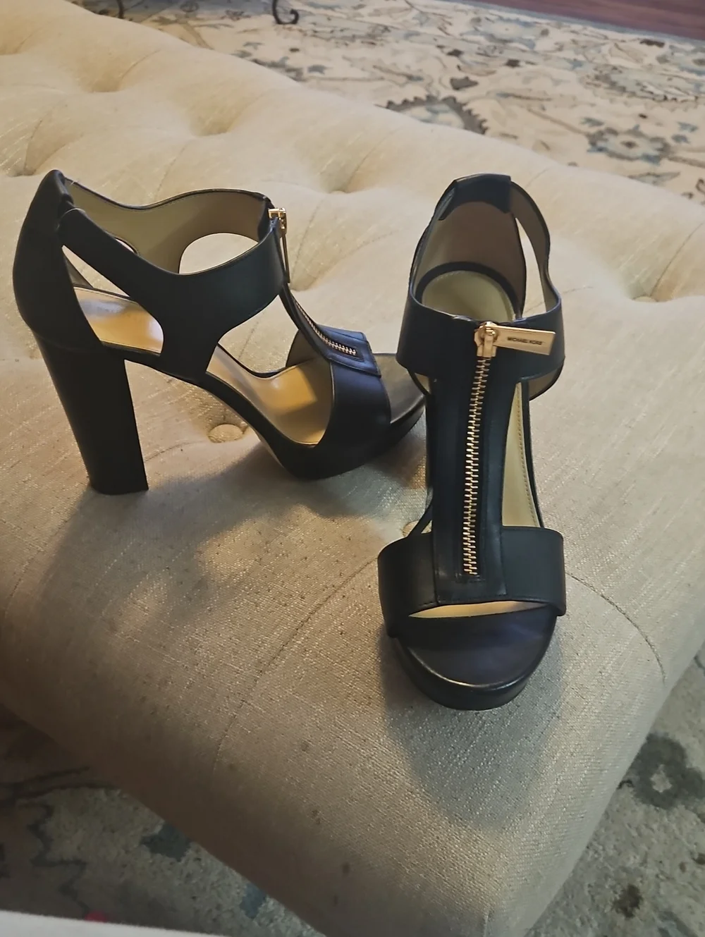 Michael Kors Berkley T-strap Black Leather Platform Block Sandals Sz 7.5